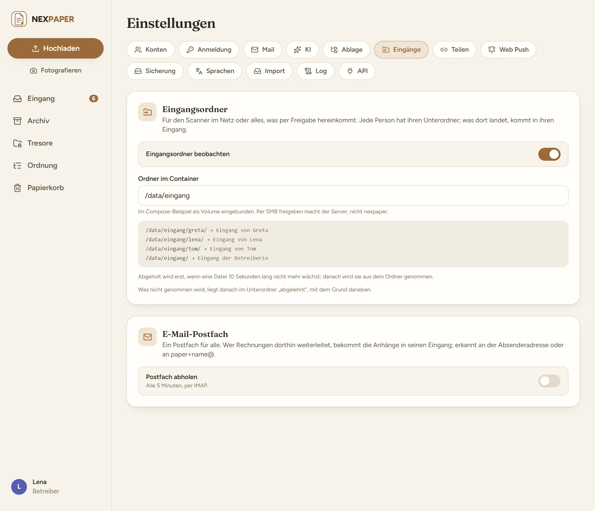 Einstellungen, Reiter „Eingänge“ mit den Karten „Eingangsordner“ und „E-Mail-Postfach“: Der Eingangsordner ist eingeschaltet, darunter stehen die Unterordner je Person, das Postfach ist ausgeschaltet.